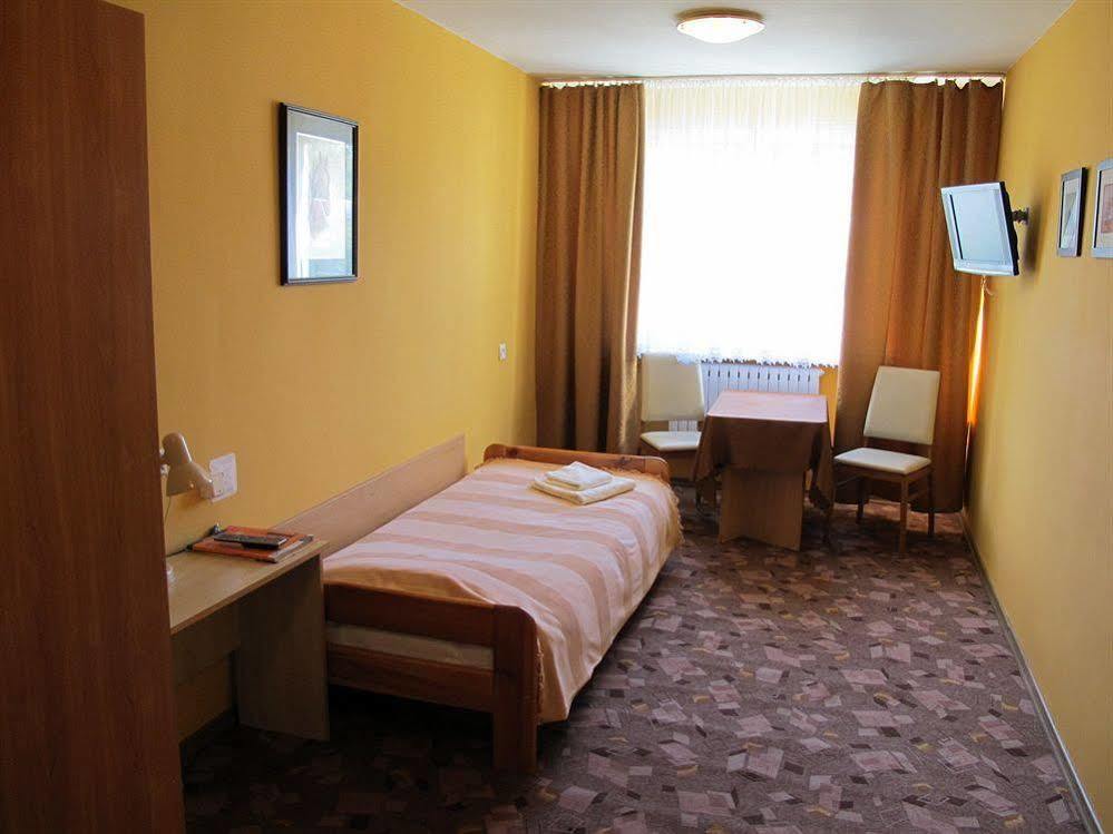Amelia Zdroj Medical & Spa Iwonicz-Zdrój Екстериор снимка